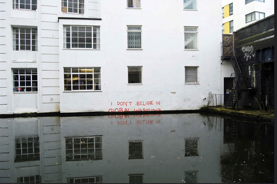 BANKSY I DONT BELIEVE IN GLOBAL WARMING